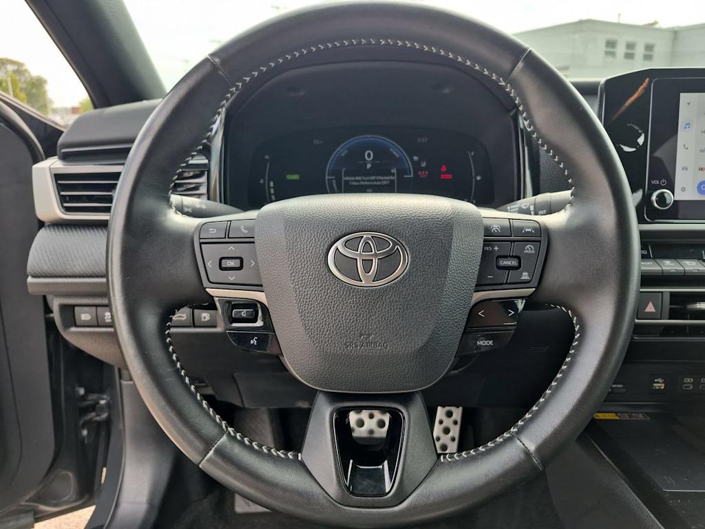 Thumbnail: 2025 Toyota Camry - 13
