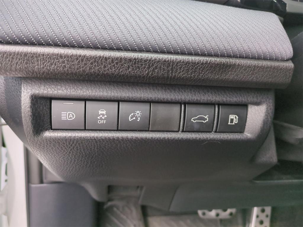 Thumbnail: 2025 Toyota Camry - 30