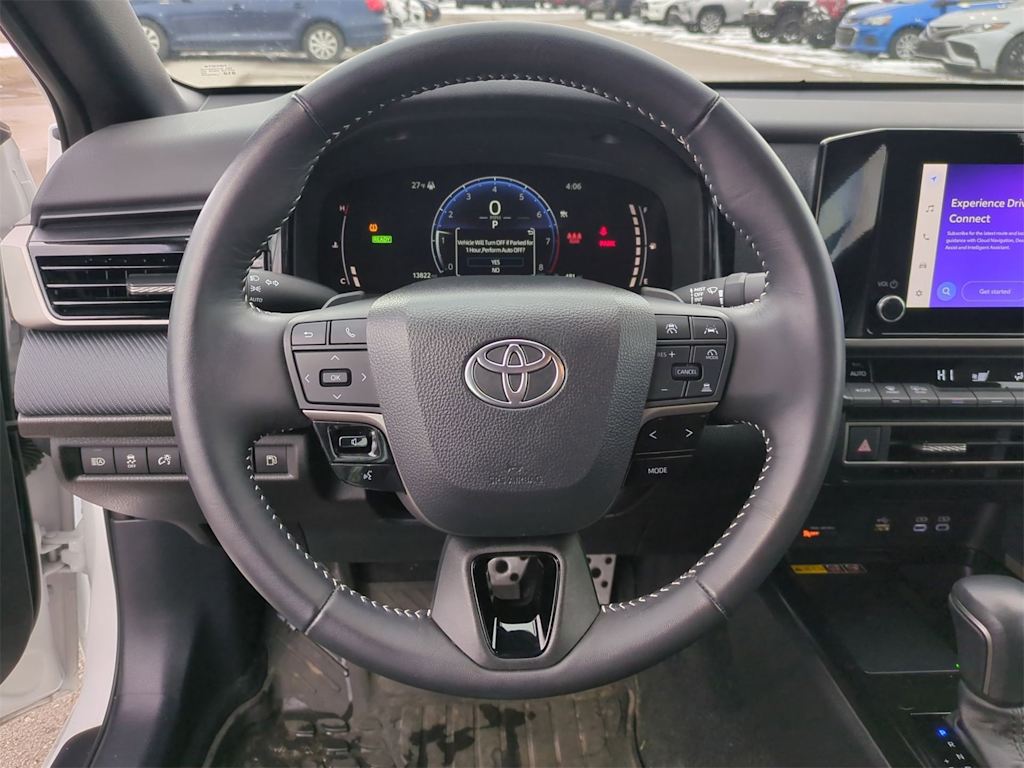 Thumbnail: 2025 Toyota Camry - 12