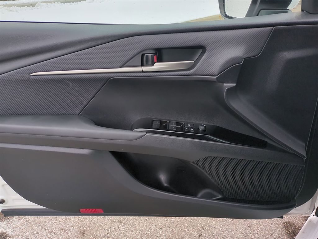 Thumbnail: 2025 Toyota Camry - 32