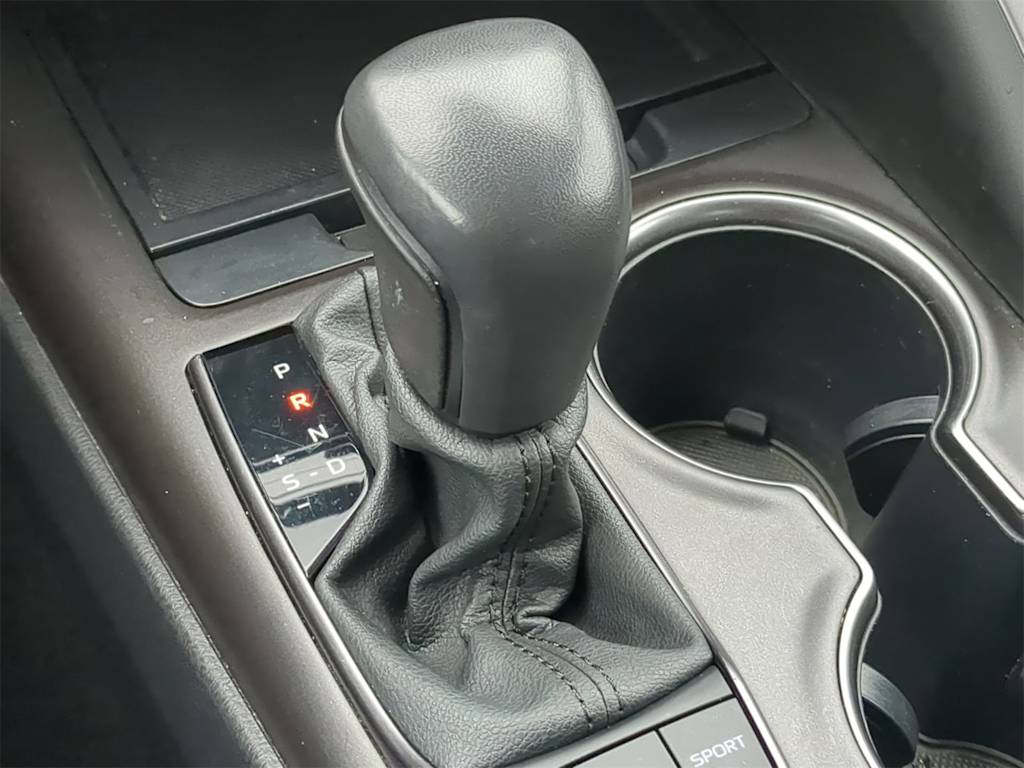 Thumbnail: 2024 Toyota Camry - 15