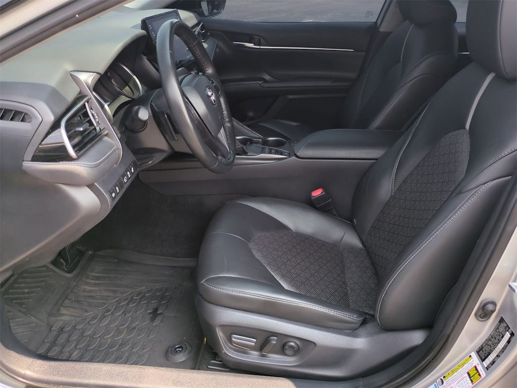 Thumbnail: 2024 Toyota Camry - 10