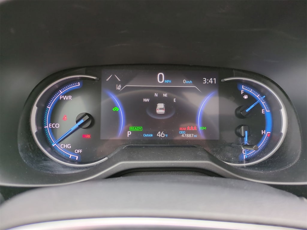 2022 Toyota RAV4 XSE 16