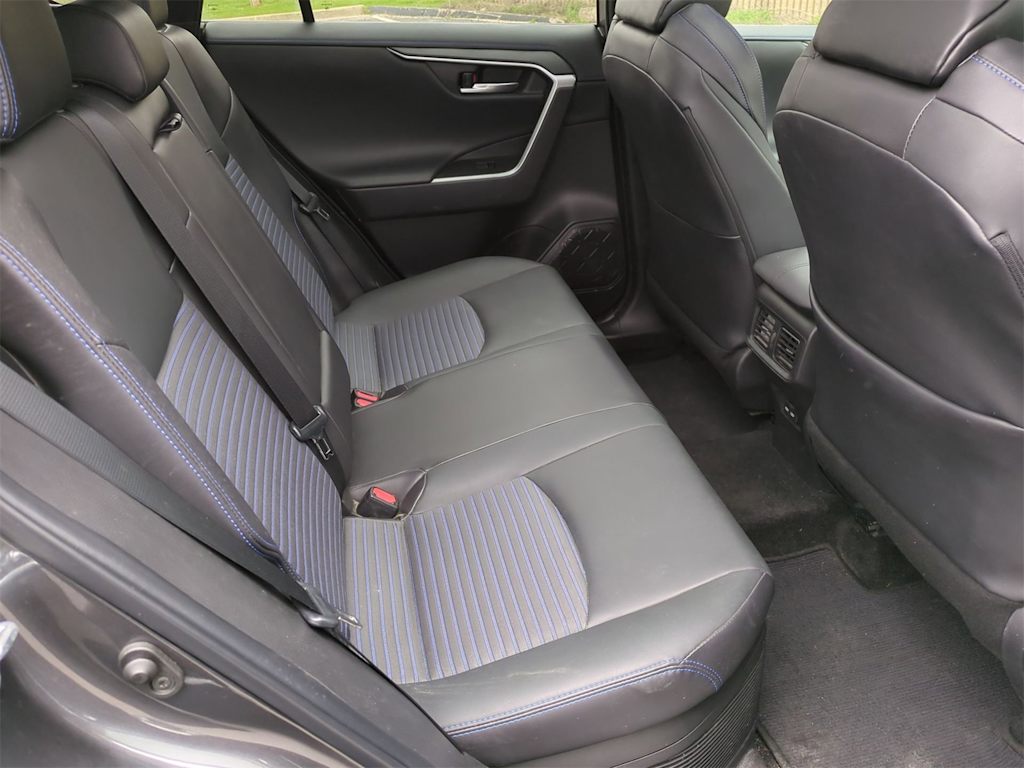 2022 Toyota RAV4 XSE 26
