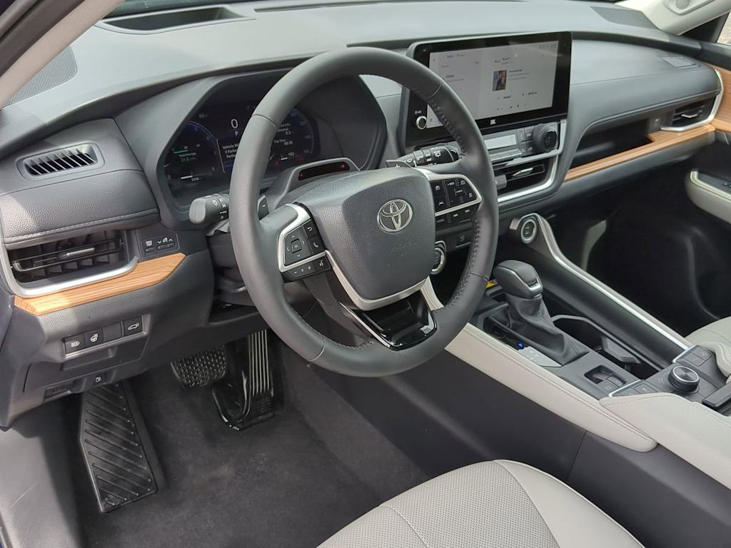 Thumbnail: 2026 Toyota Grand Highlander - 2