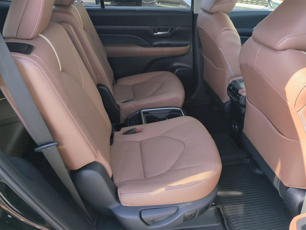 Thumbnail: 2024 Toyota Grand Highlander - 28