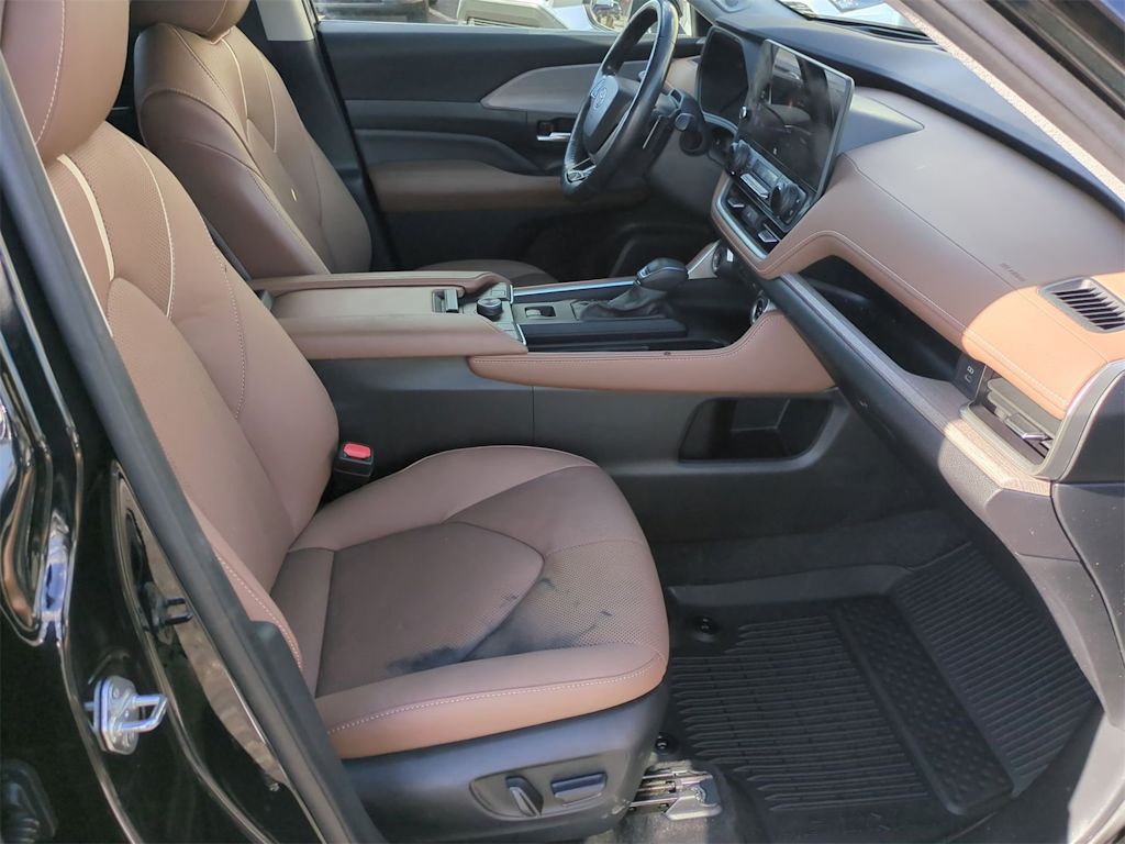 Thumbnail: 2024 Toyota Grand Highlander - 11