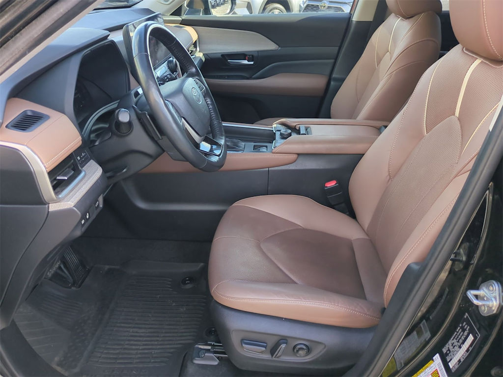 Thumbnail: 2024 Toyota Grand Highlander - 10