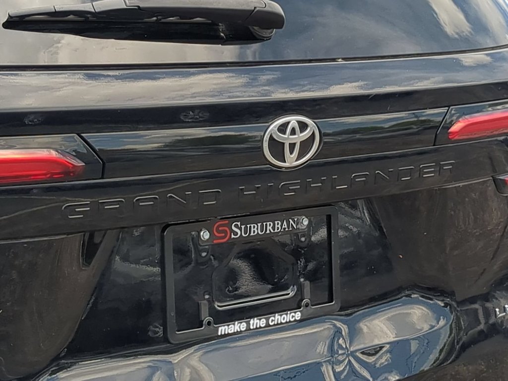 Thumbnail: 2024 Toyota Grand Highlander - 24