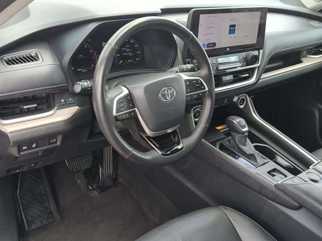 Thumbnail: 2024 Toyota Grand Highlander - 2