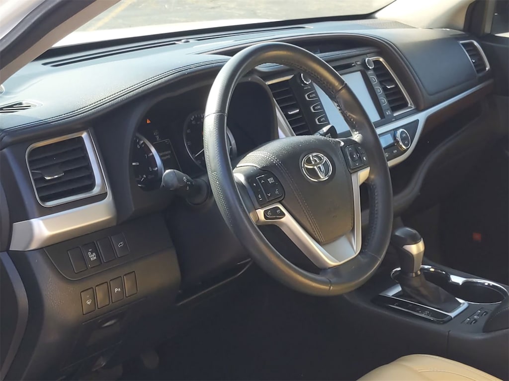 2016 Toyota Highlander Limited 2