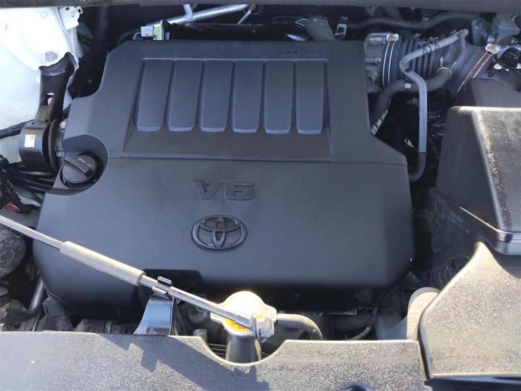 2016 Toyota Highlander Limited 9