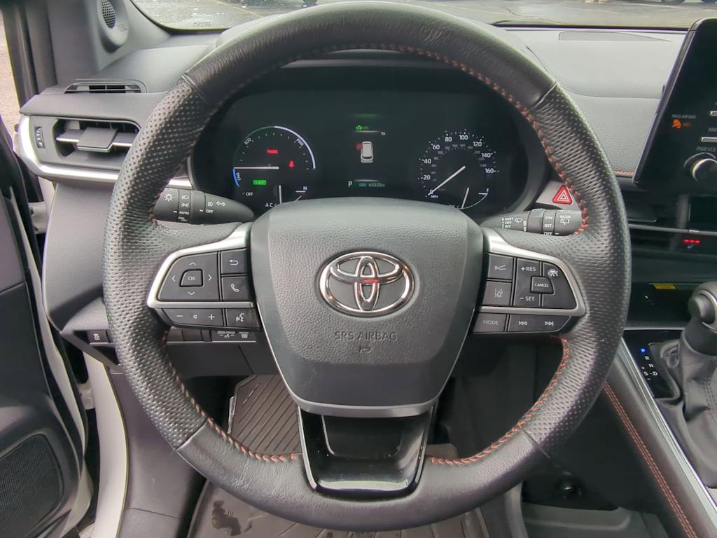 Thumbnail: 2023 Toyota Sienna - 13