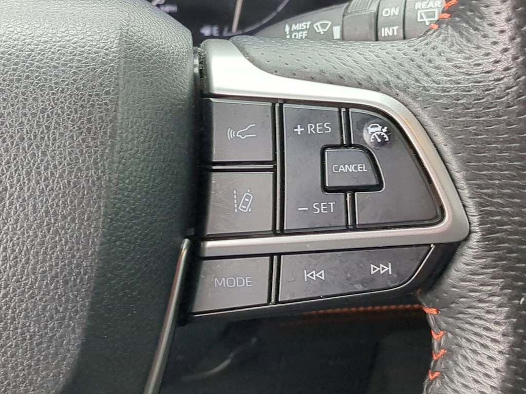 Thumbnail: 2023 Toyota Sienna - 29