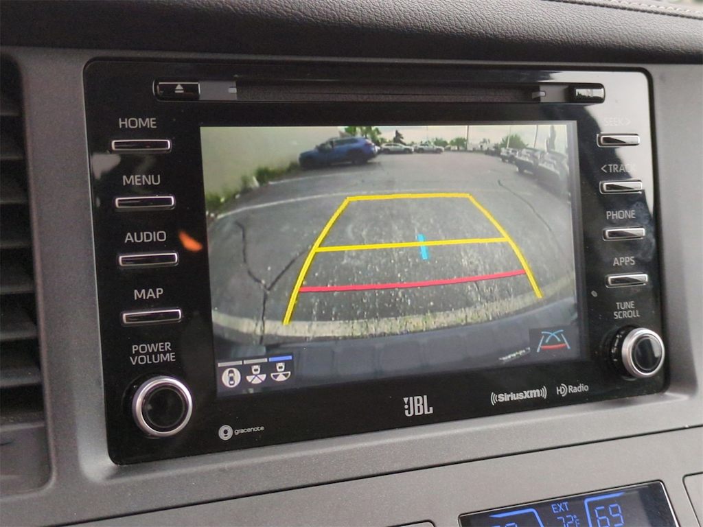 2019 Toyota Sienna Limited 31