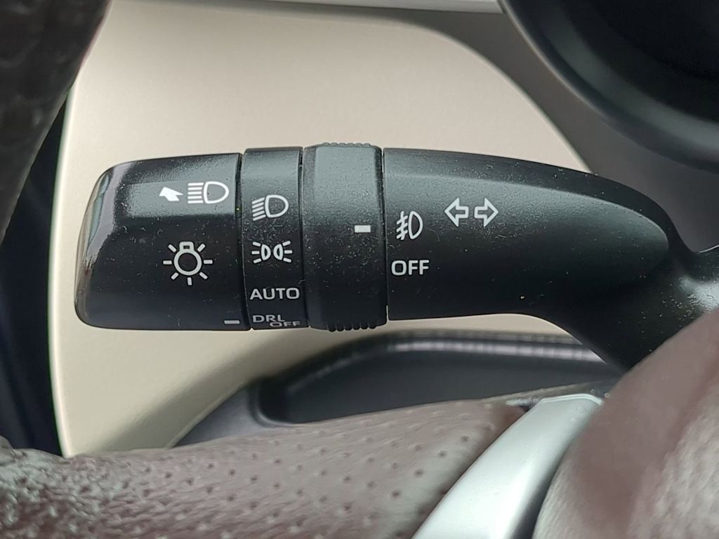 Thumbnail: 2022 Toyota Sienna - 18