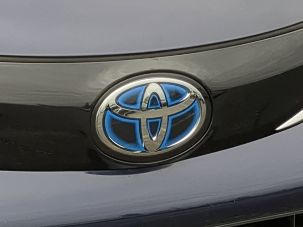Thumbnail: 2022 Toyota Sienna - 7