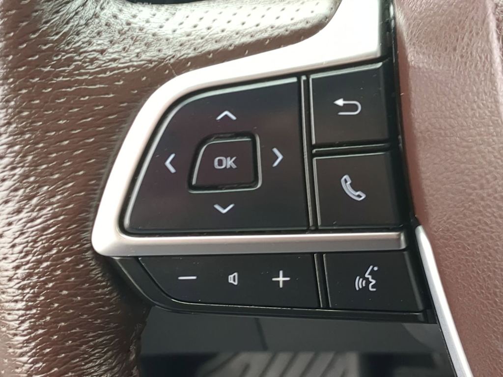 Thumbnail: 2022 Toyota Sienna - 28