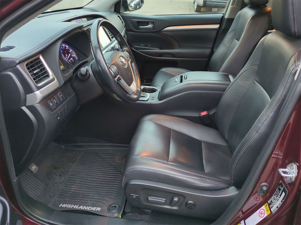 2019 Toyota Highlander XLE 10