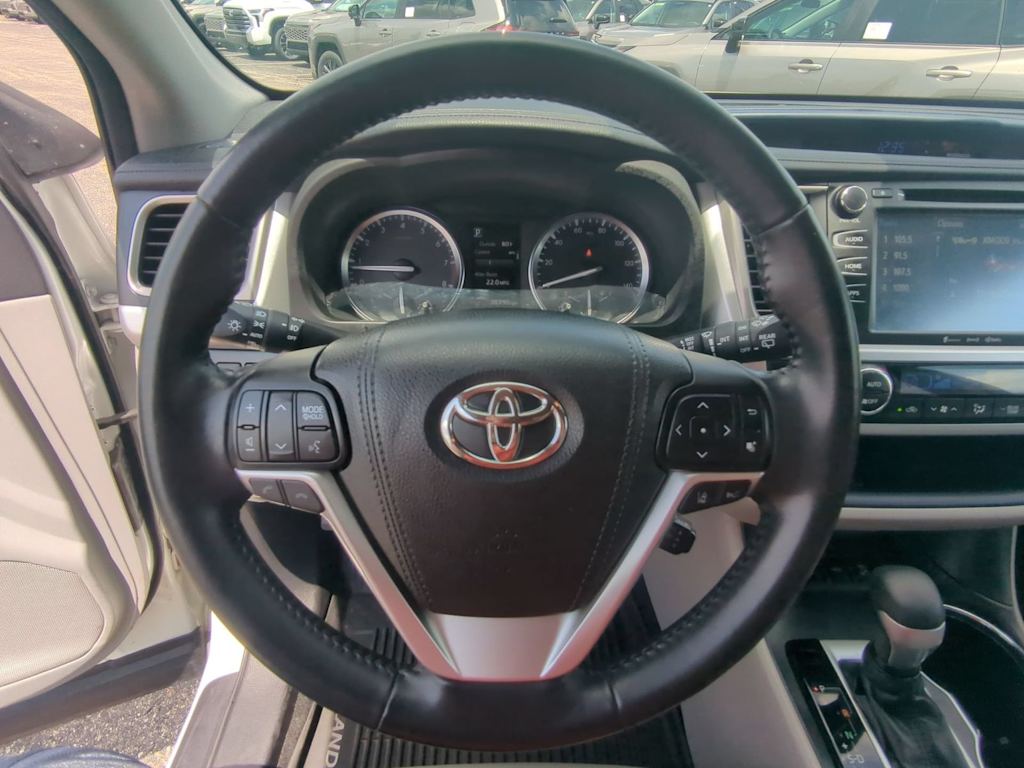 Thumbnail: 2018 Toyota Highlander - 13