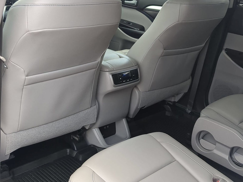 Thumbnail: 2018 Toyota Highlander - 26