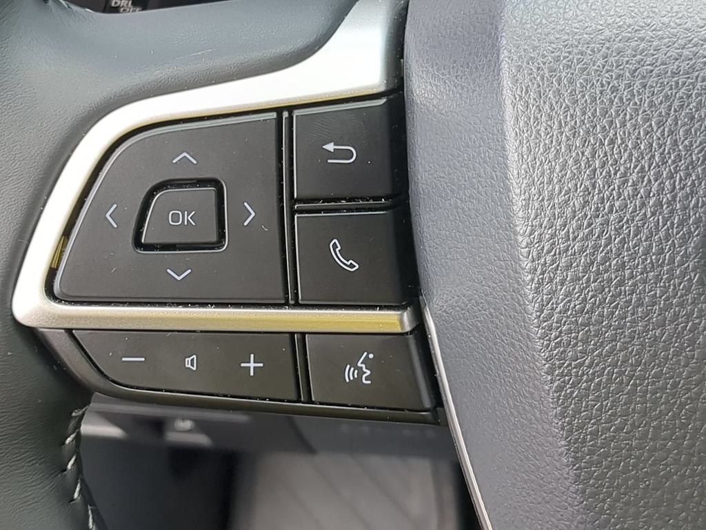 Thumbnail: 2026 Toyota Highlander - 27