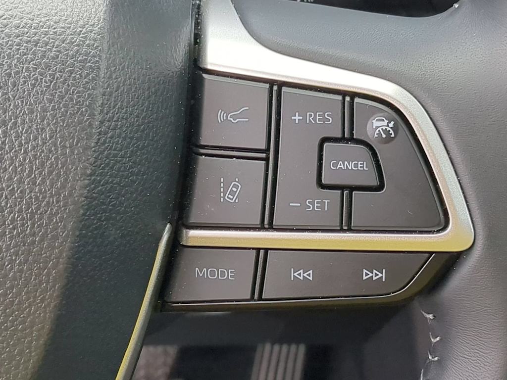 Thumbnail: 2026 Toyota Highlander - 28