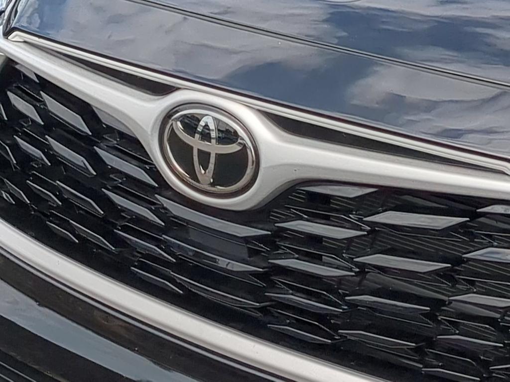 Thumbnail: 2026 Toyota Highlander - 7