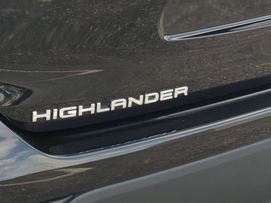 Thumbnail: 2026 Toyota Highlander - 23