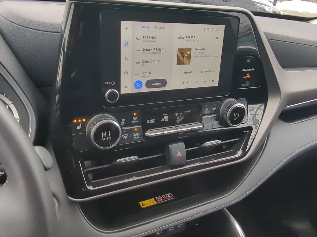 Thumbnail: 2025 Toyota Highlander - 14