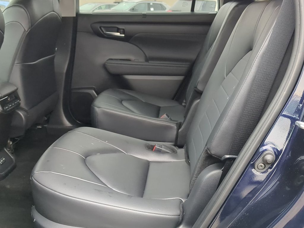 Thumbnail: 2025 Toyota Highlander - 12