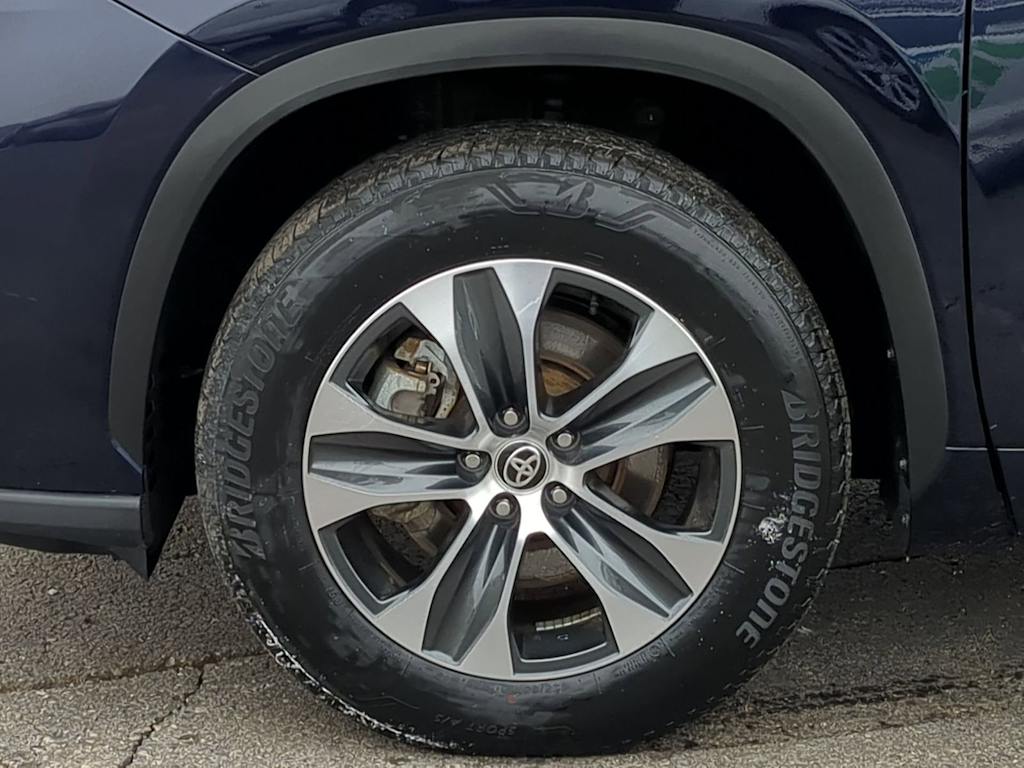 Thumbnail: 2025 Toyota Highlander - 8