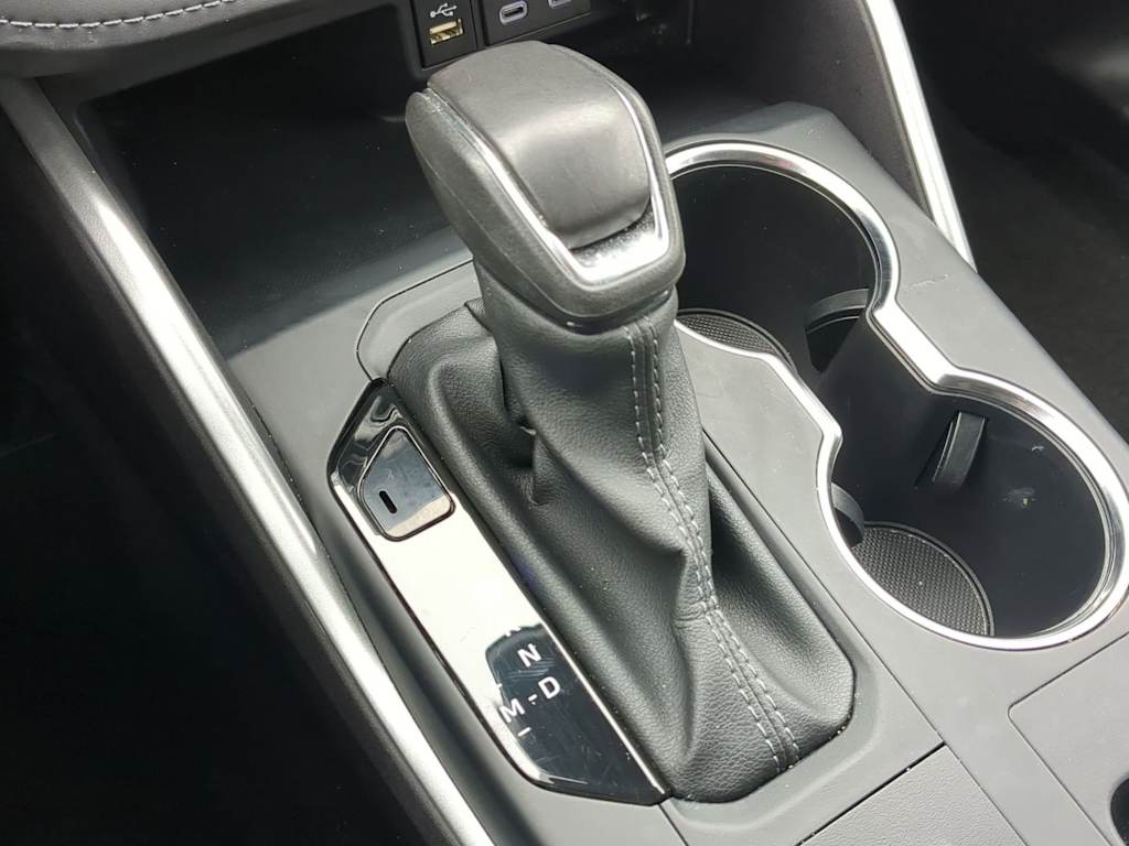 Thumbnail: 2025 Toyota Highlander - 15