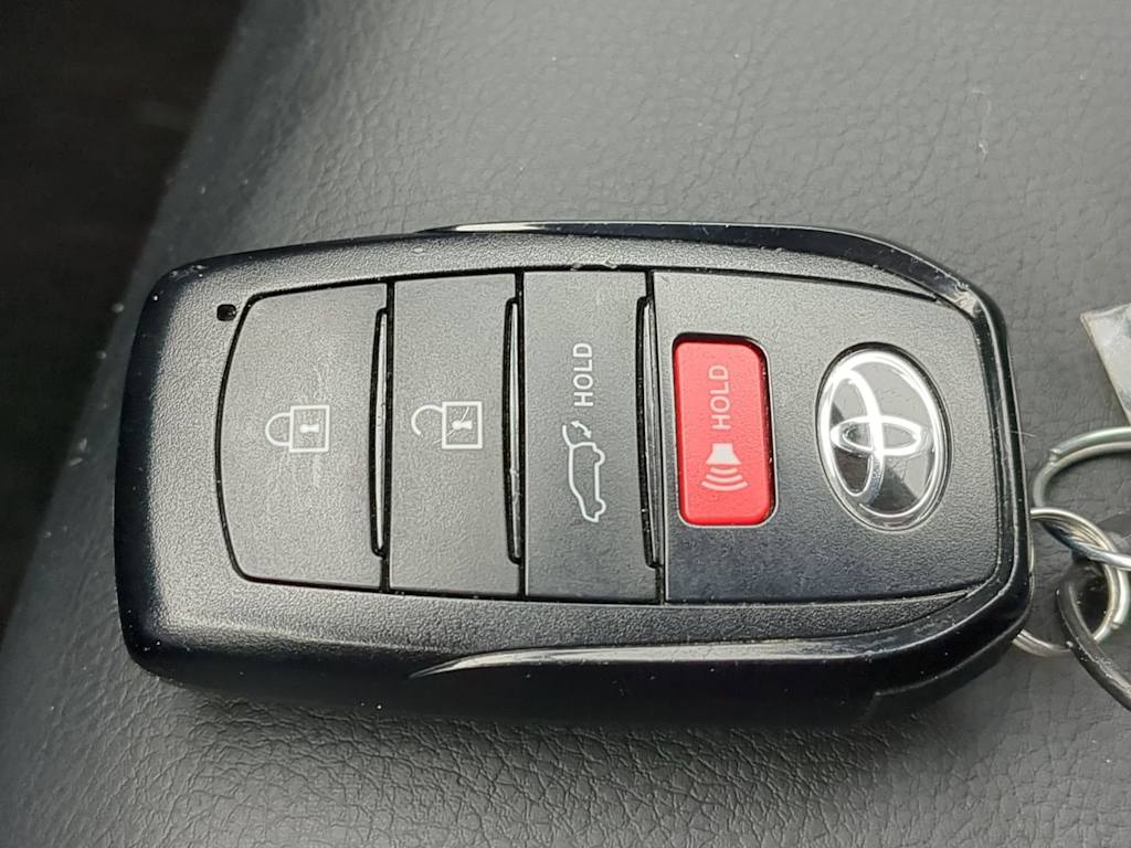 Thumbnail: 2025 Toyota Highlander - 18