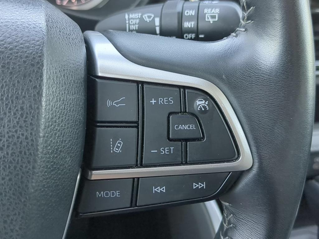 Thumbnail: 2023 Toyota Highlander - 28