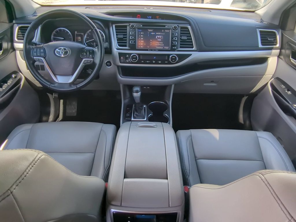 Thumbnail: 2019 Toyota Highlander - 9