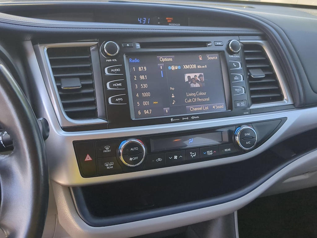 Thumbnail: 2019 Toyota Highlander - 14