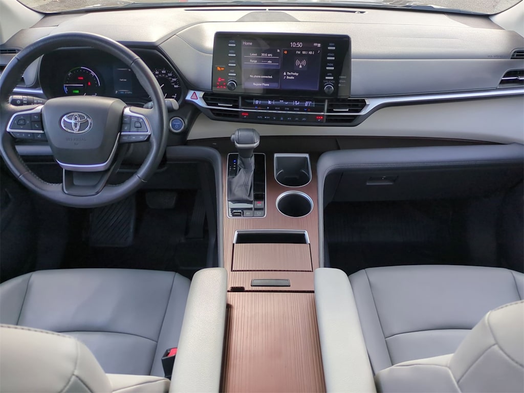 Thumbnail: 2021 Toyota Sienna - 8