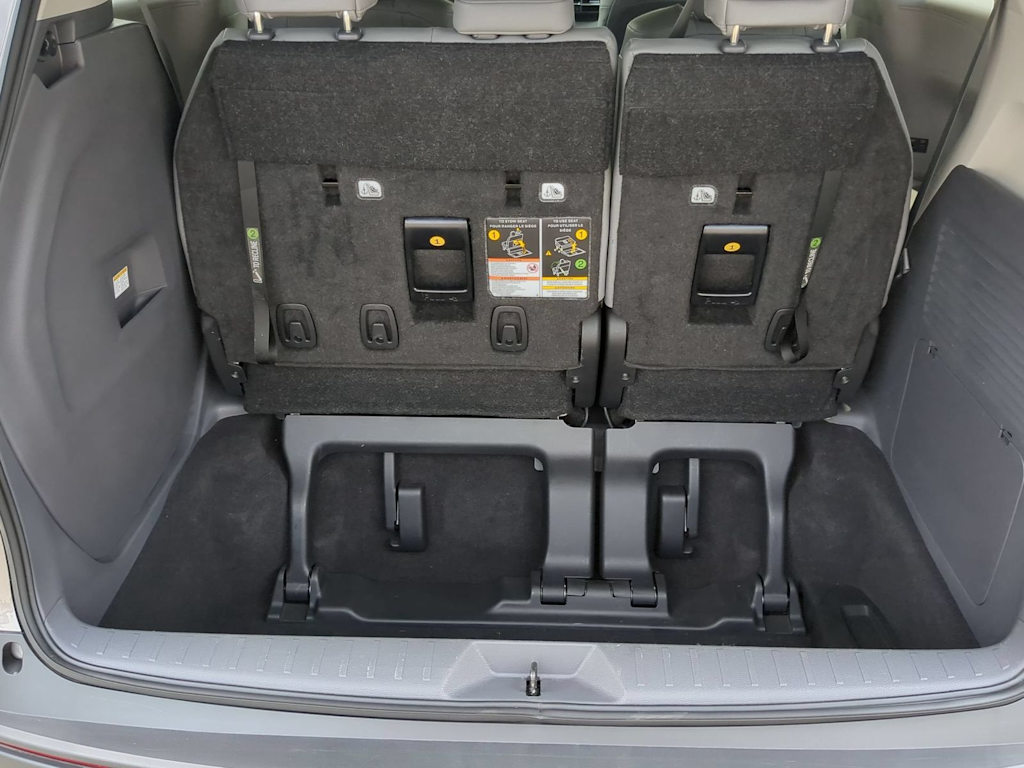 Thumbnail: 2024 Toyota Sienna - 17