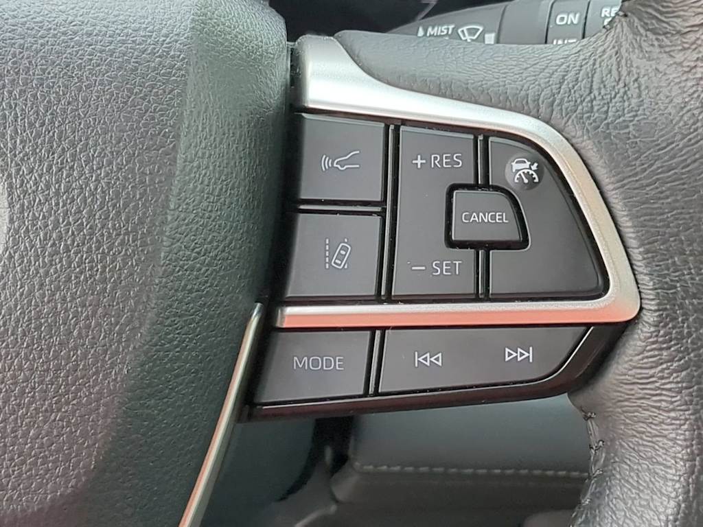 Thumbnail: 2024 Toyota Sienna - 29
