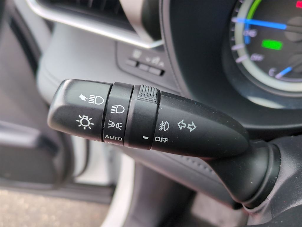 Thumbnail: 2023 Toyota Highlander - 31