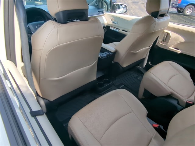 2021 Toyota Sienna Limited 12