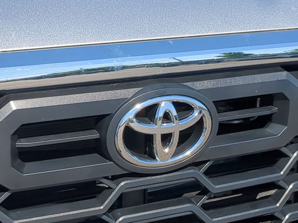 Thumbnail: 2025 Toyota Tundra - 7