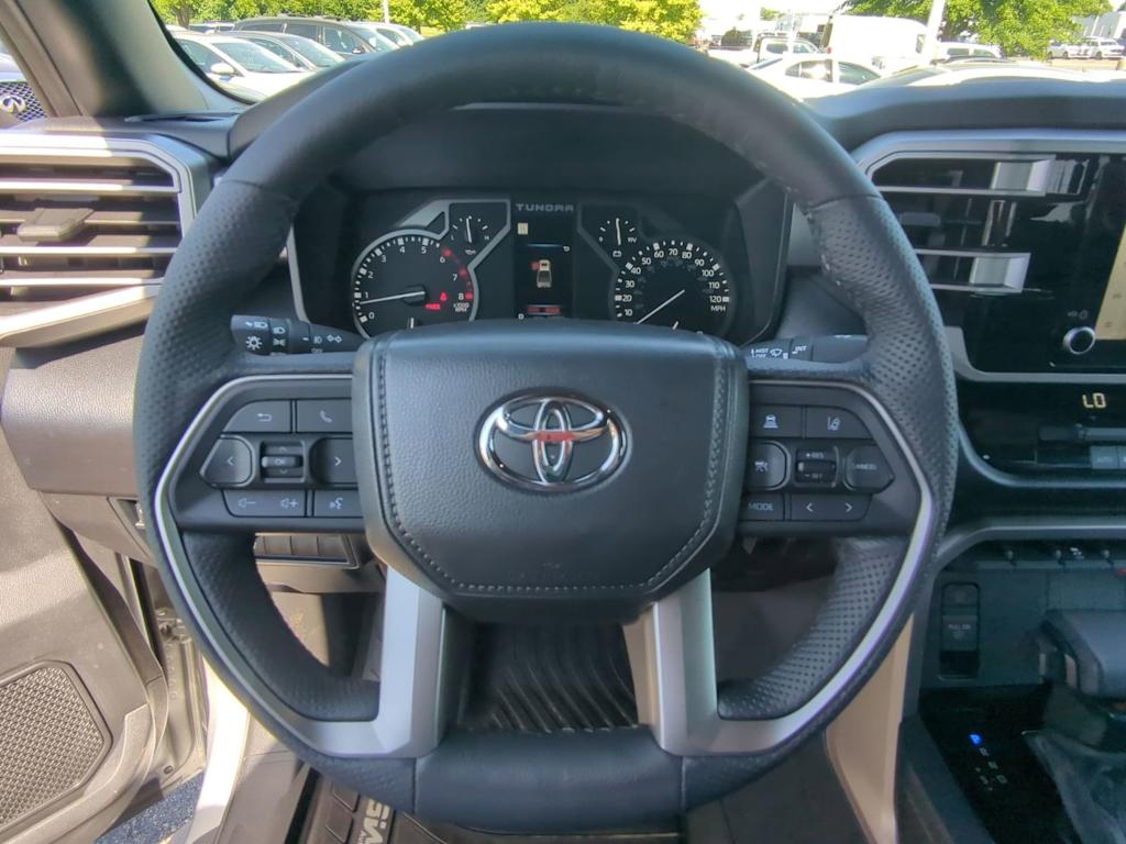 Thumbnail: 2025 Toyota Tundra - 13