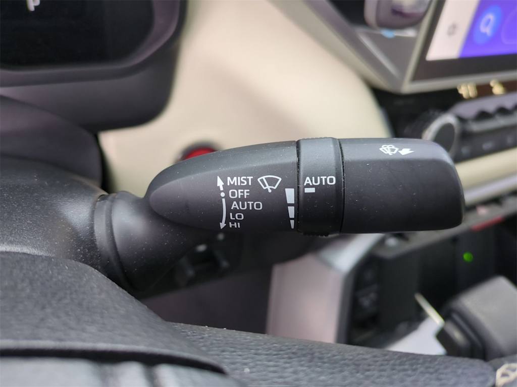 Thumbnail: 2023 Toyota Tundra - 31