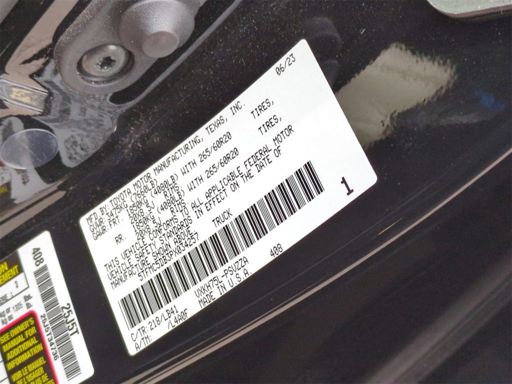 Thumbnail: 2023 Toyota Tundra - 17