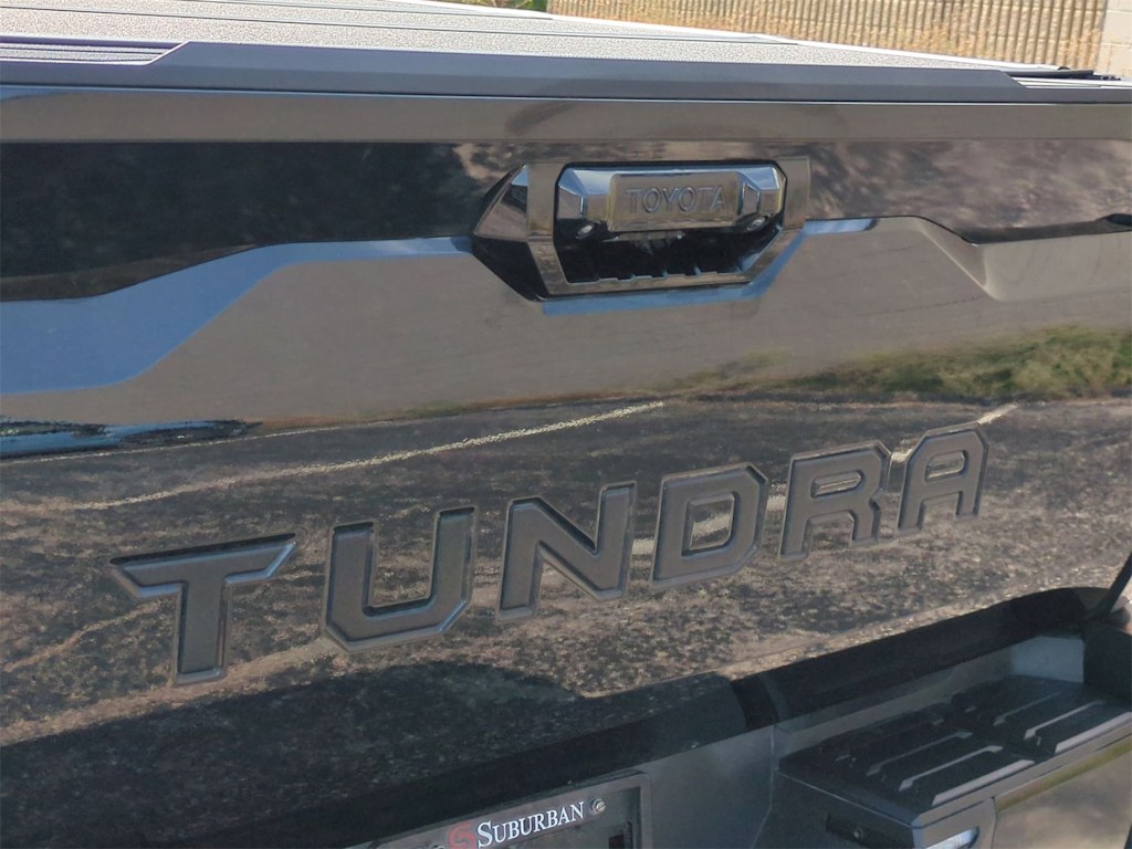 Thumbnail: 2024 Toyota Tundra - 7