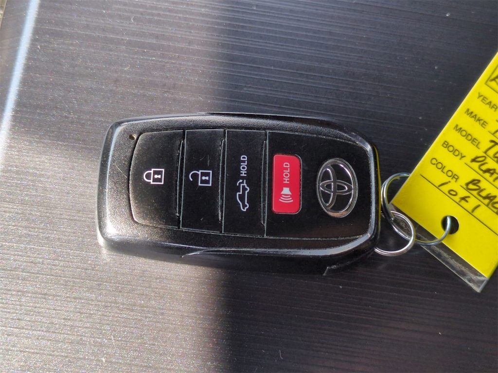 Thumbnail: 2024 Toyota Tundra - 17