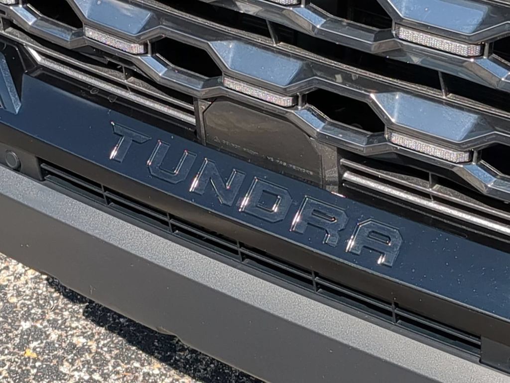 Thumbnail: 2023 Toyota Tundra - 25