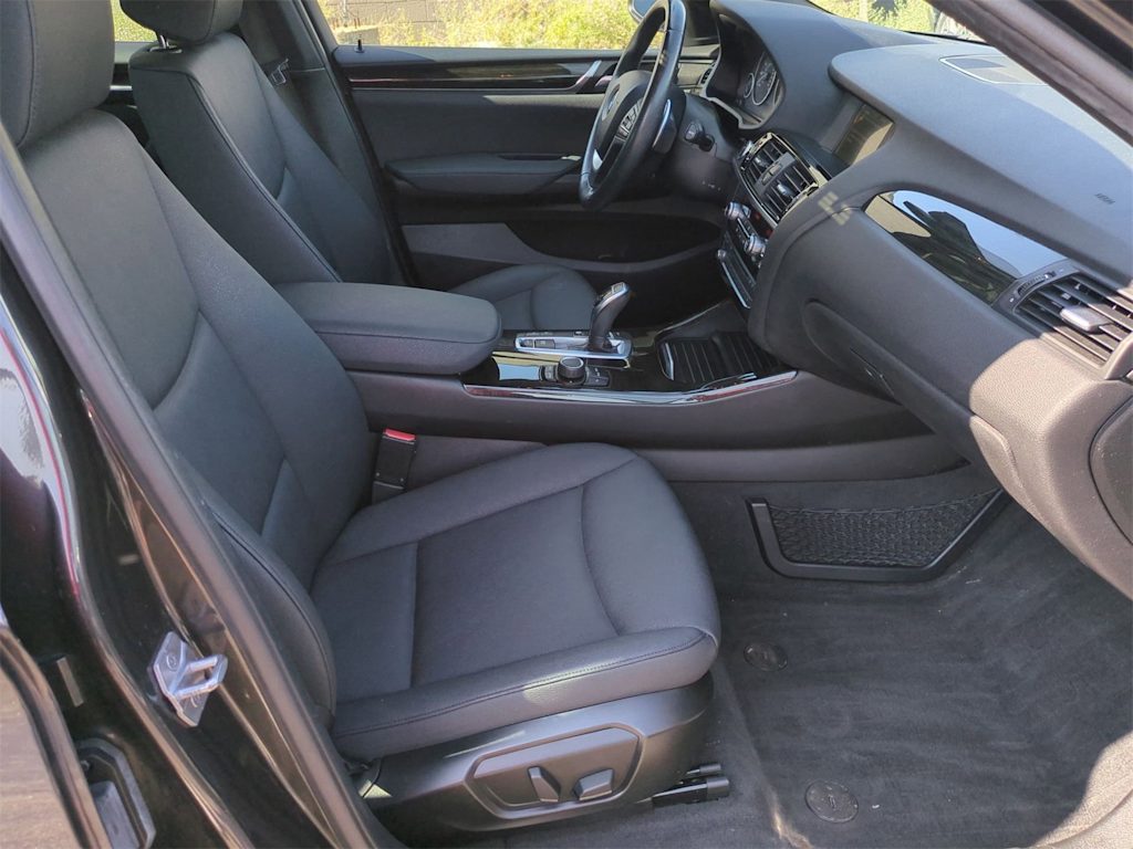 Thumbnail: 2018 BMW X4 - 11
